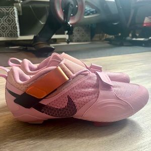 Nike Superrep Women’s size 8 cycling shoe. EUC.